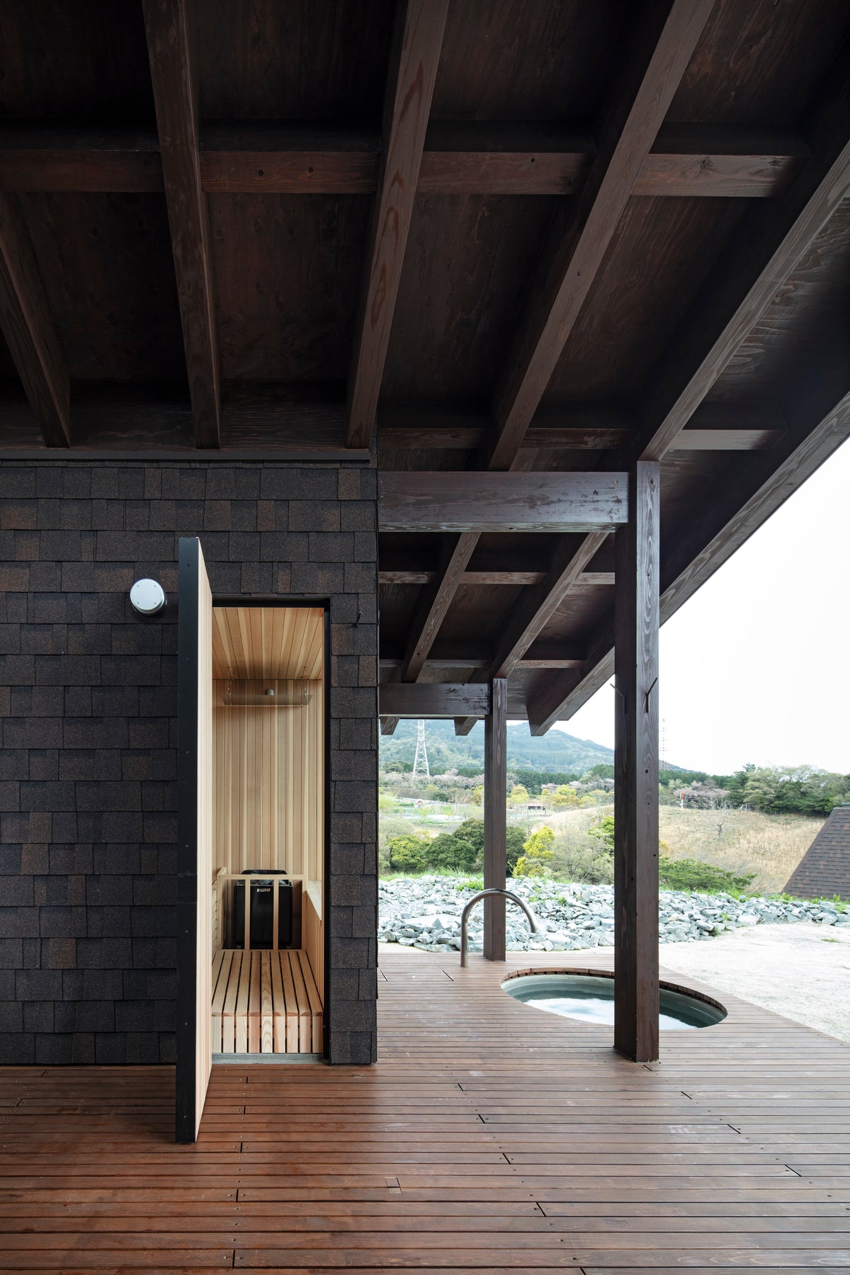 Snow Peak YAKEI SUITE ABURAYAMA FUKUOKA