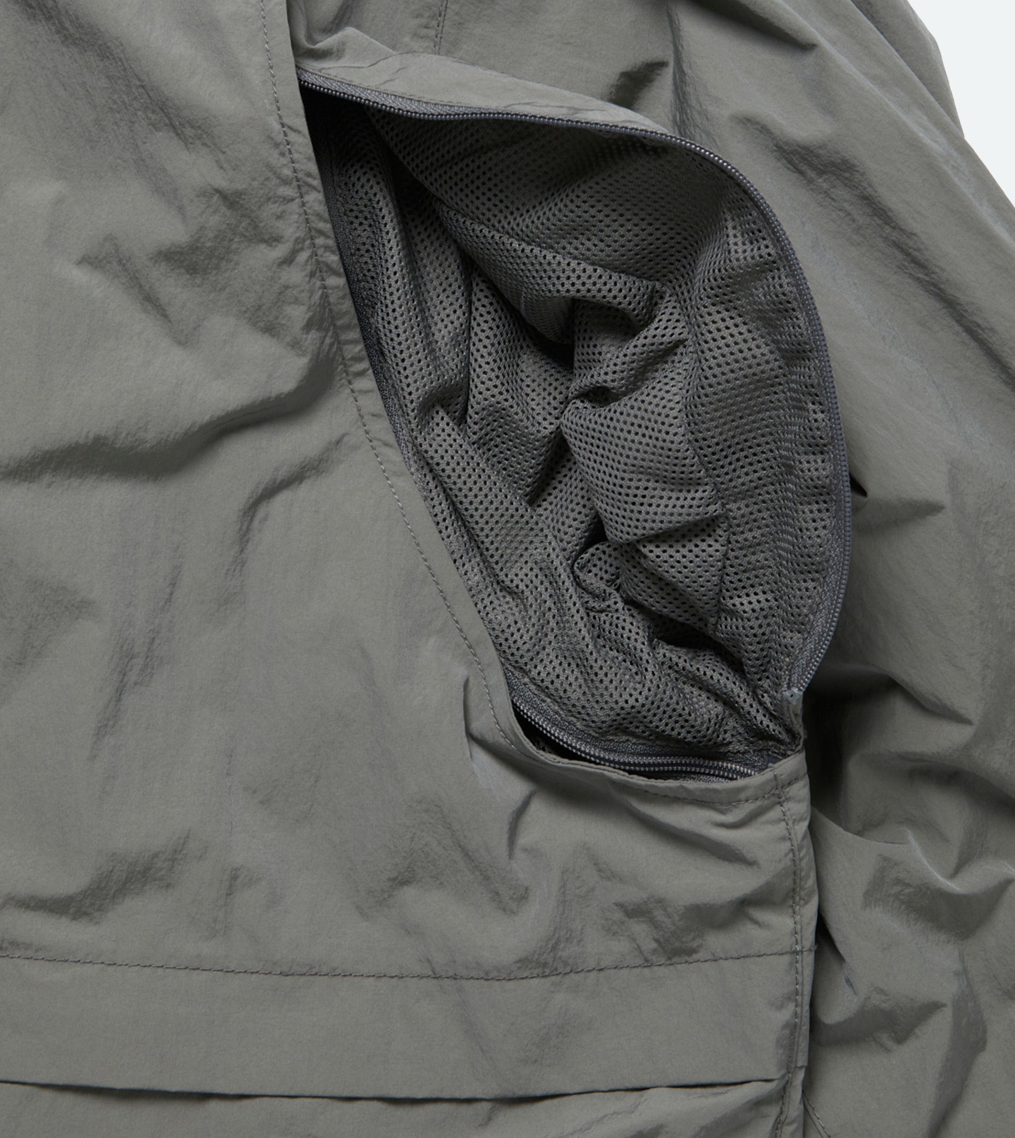 TECH 2WAY WINDBREAKER JACKET | DAICHI INC